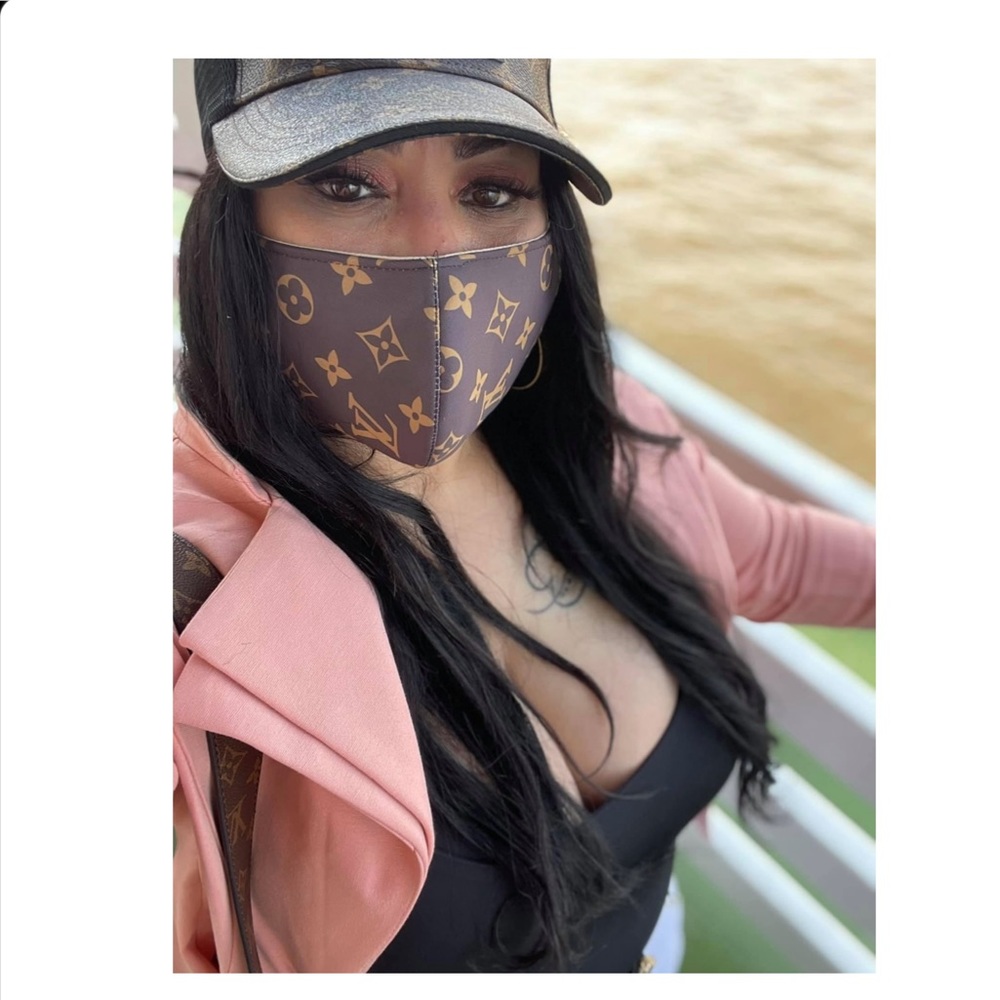 Meet your Posher, Christina